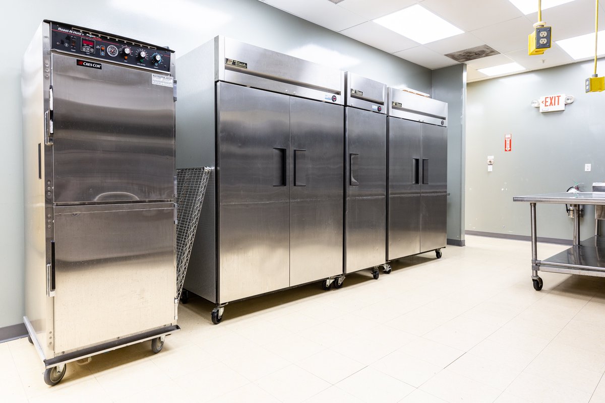 center_venture's tweet photo. Thinking of starting a food business? Get started at Venture Out! #VOBC #CommercialKitchen #Startup
https://t.co/vl5zsczuEG https://t.co/jcIIjSHkLN
