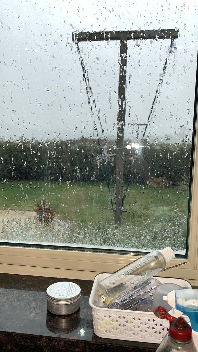 Snow Sleet = Empty drogheda 😂 #louthchat #snowstorm