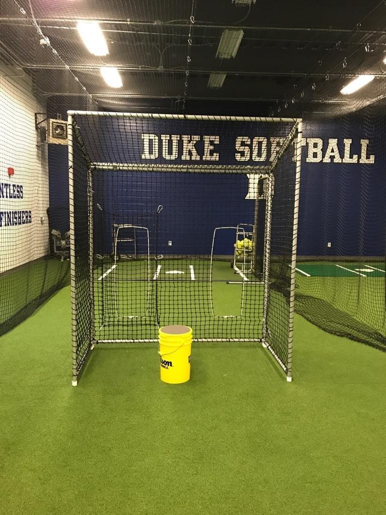 NettingPros's tweet photo. #FastpitchFridays with the #NettingPros #netcommanders. Are your #Softball🥎 #Facilities in need of an upgrade? Check out our #BPScreens #PocketScreens #FullProtectors & #BallCarts 🔥 https://t.co/urDzlujgBq