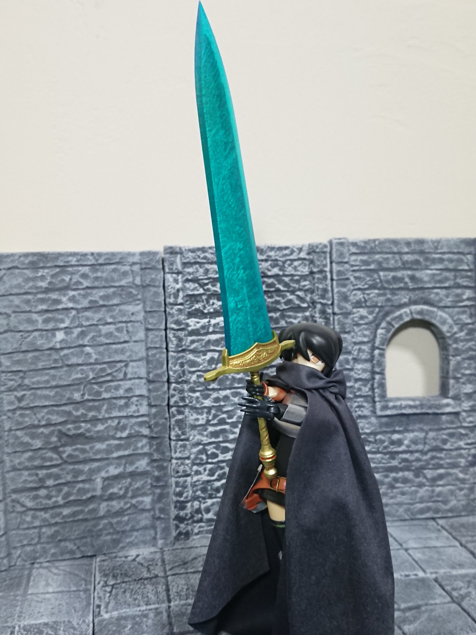 Bataou ファンタジーフィギュアで遊ぼう Gillgillさんの月光の大剣 ディテール細かくて美しい T Co nb4mdrt0 Twitter