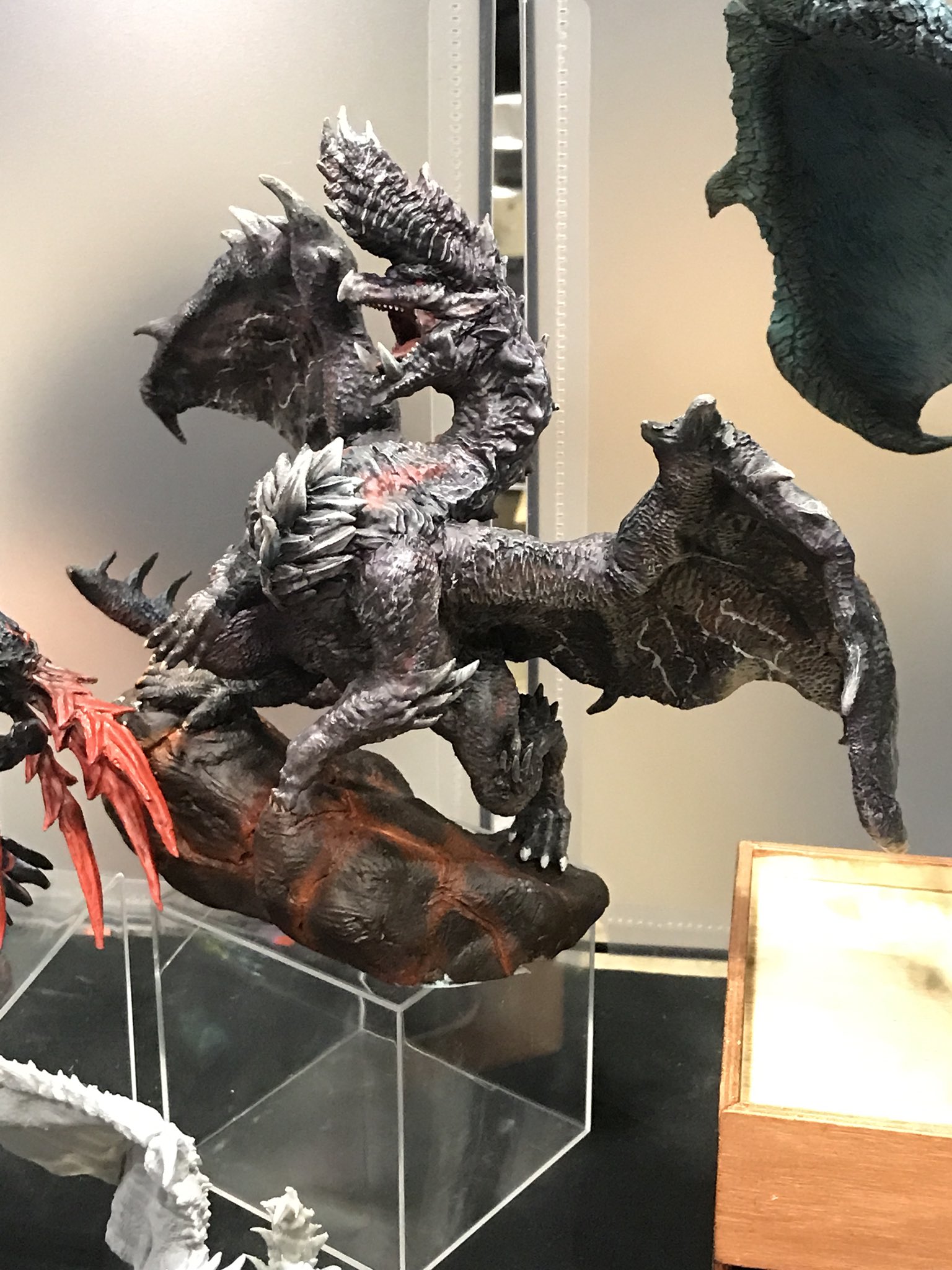 アルバトリオン　塗装済完成品　ガレージキット　フィギュア イーカプコン |カプコンフィギュアビルダー クリエイターズ