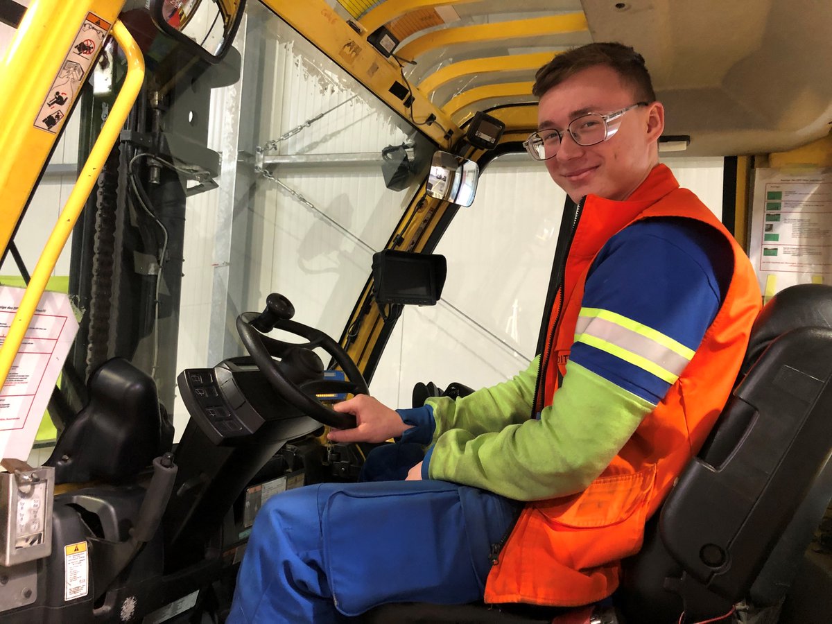 Novelis's tweet photo. #Safety is our top priority at Novelis. That’s why we kicked off our #EHS Safety Days in Europe at our plant in Göttingen. All employees were invited to participate in simulation trainings &amp; reaction tests. #togetherwearesafe https://t.co/ZhrUR6LHmZ