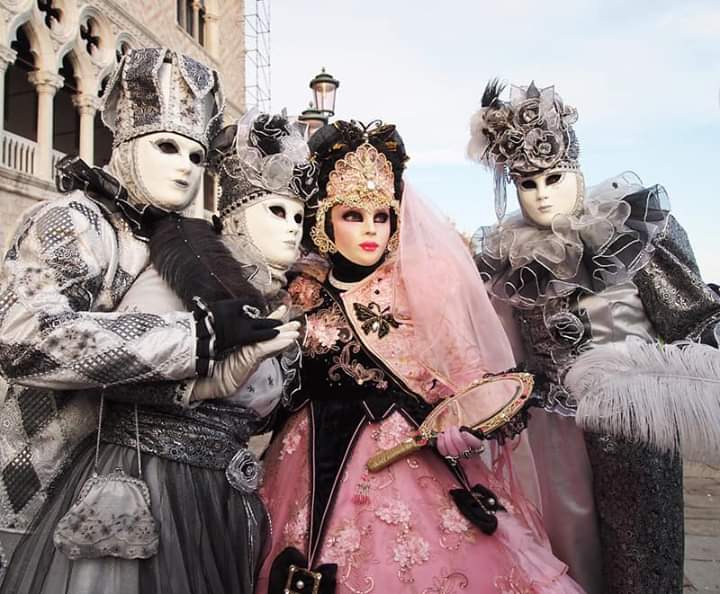 #CittaDArteNelMondo 
Venezia 
Anche il carnevale è arte