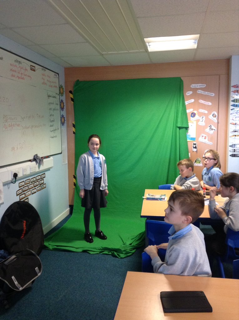 StAgnesY4's tweet image. A fantastic workshop utilising our computing skills and knowledge of the Tyne. Thank you @gem_education for a wonderful afternoon! #stagnescomputing