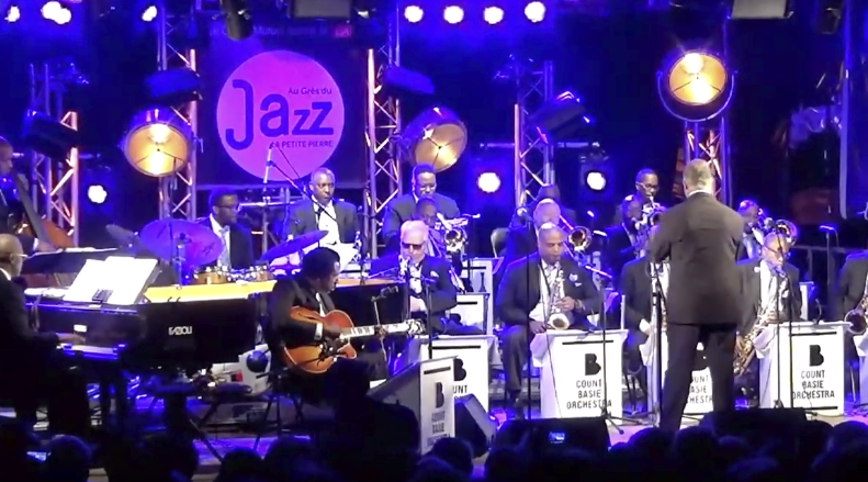 infoTchapp's tweet photo. Sur Tchapp : des jeunes de la mission locale de #Saverne réalisent une vidéo du dernier #festival @GresDuJazz à La Petite Pierre.
Un projet soutenu par @FondationOrange @orange @OrangeGrandEst 
https://t.co/GMBTDBRzeL
#Musique #insertion #Culture #Alsace https://t.co/lpJ1xsrbnI