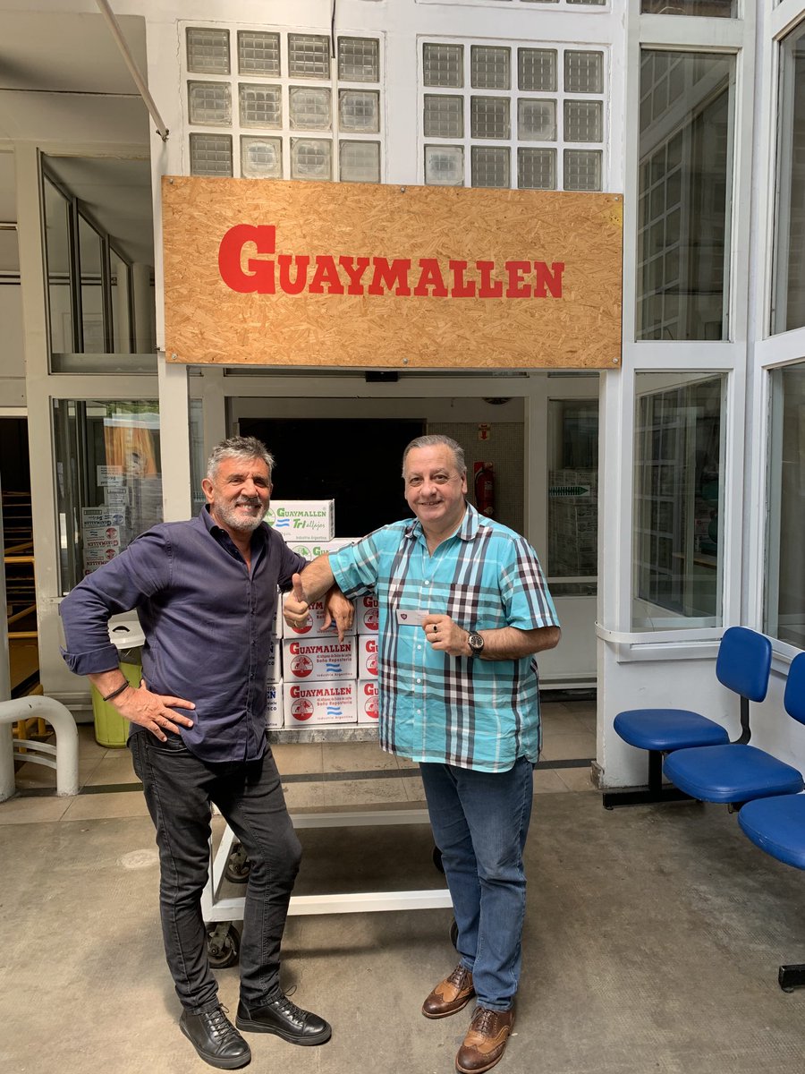 nhbasilotta's tweet image. Promesa Cumplida !! El Sr ⁦@pablo_chiodini⁩ , Presidente del Fútbol Infantil de ⁦@SanLorenzo⁩ , vino a buscar el CAVIAAR !!  #Guayma !! Que los chicos/as los Disfruten !!