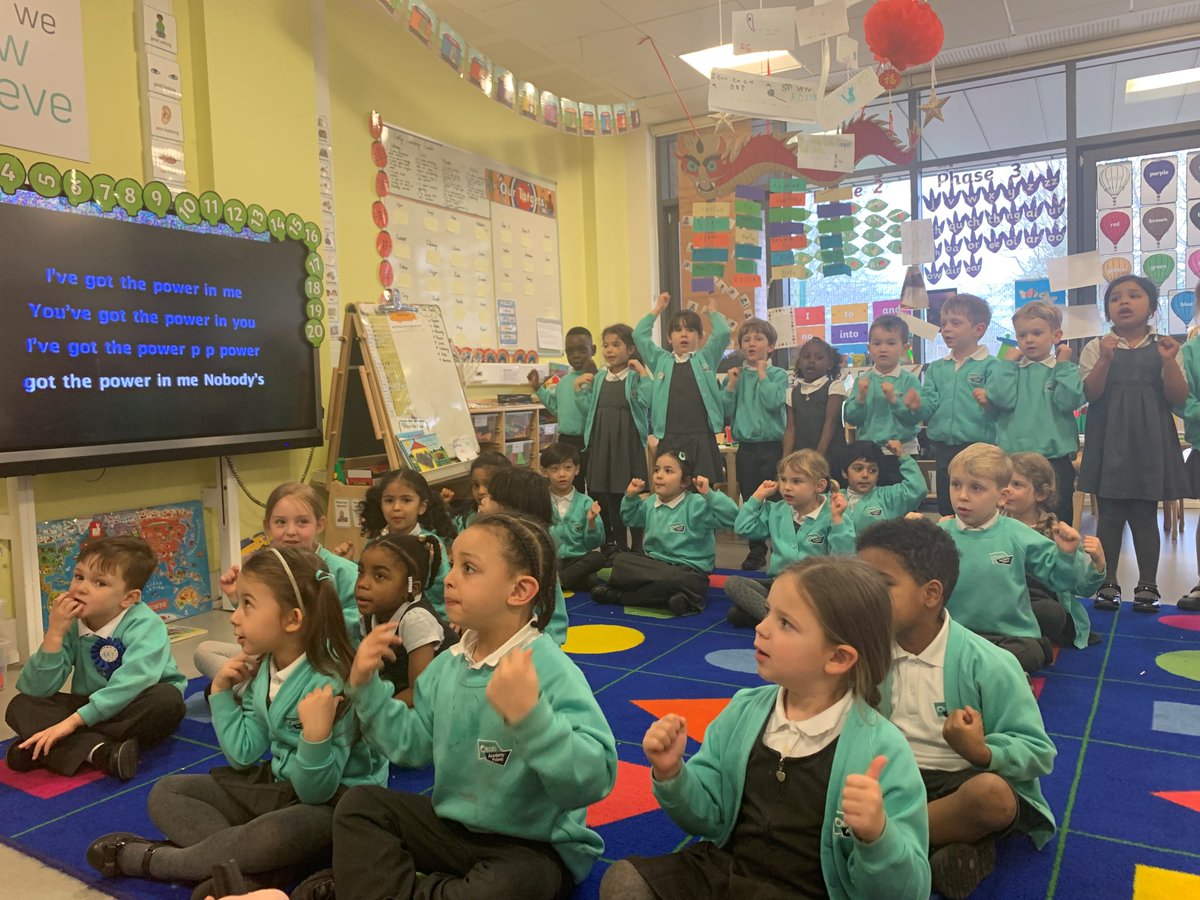OasisPutney's tweet photo. Acorn Class sang ‘Power In Me’ and ‘Family’ to Mrs Nike and presented her with a leaving gift as part of our leaving celebrations this week @putneysw15 #education #assembly #putneyprimary #SchoolChoice #school https://t.co/GhIpP05Hs7