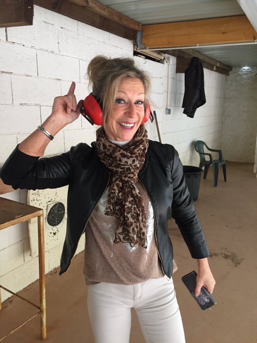 Au top !!! 😉 Champ de tir ... Je cause plus ... je tire 😂🤣😍😎 https://t.co/rWOudzuJFR<a href="/tag/fetish"class="tags"><span>#fetish</span></a>