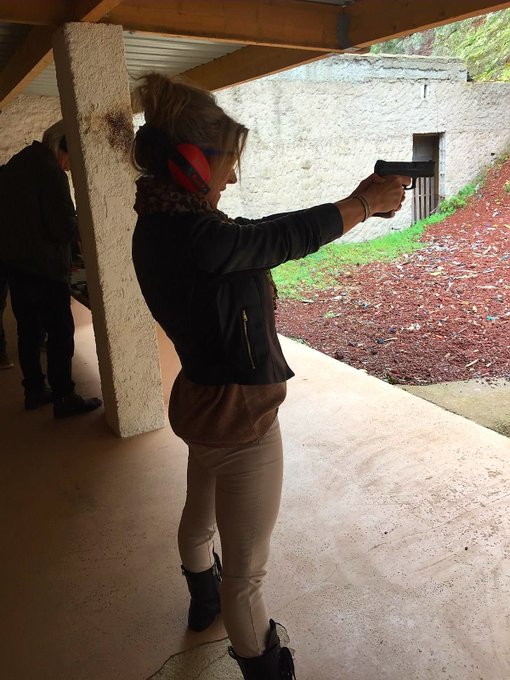 Au top !!! 😉 Champ de tir ... Je cause plus ... je tire 😂🤣😍😎 https://t.co/rWOudzuJFR<a href="/tag/fetish"class="tags"><span>#fetish</span></a>