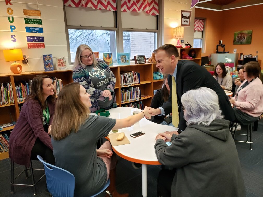 JohnJungmann's tweet photo. Another amazing Monday morning @officialSPS - today I enjoyed visiting with the passionate and committed faculty and staff from @CowdenSPS - I loved hearing their stories and then seeing the Monday morning dance party in action. https://t.co/hAB3N9Px7u