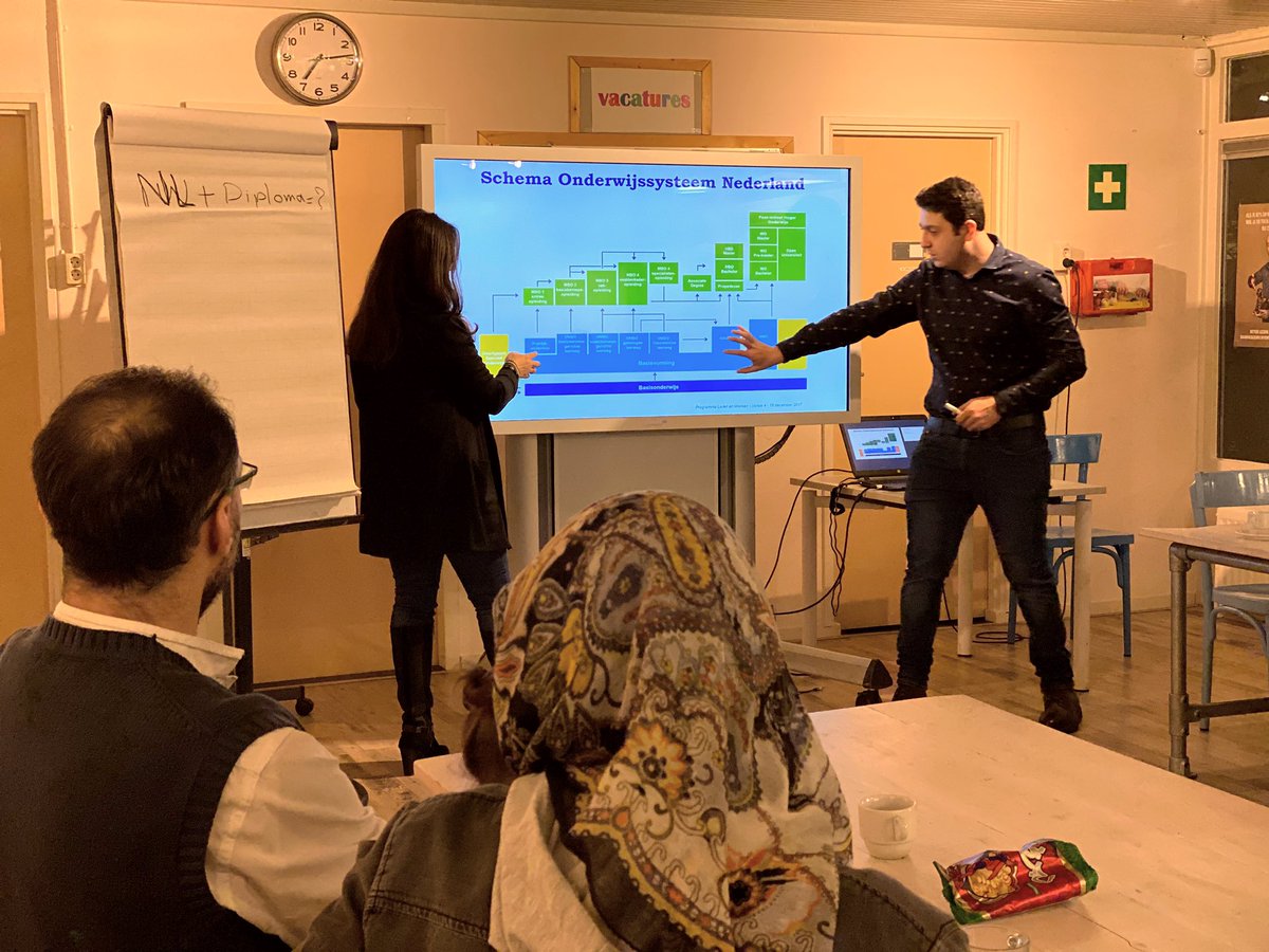 OpenMindTiel's tweet photo. Wij hebben veel geleerd op onze praattafel met Leila @MozaiekW . 👏🏻
Tot volgende maand 🖐🏻😎
@gemTiel  #open_mind #praattafel #onderwijssysteem #mozaiek_welzijn #Tiel #bijeenkomst #basisschool #middelbaar_school #mbo #hbo #vwo https://t.co/ShlGSMauja
