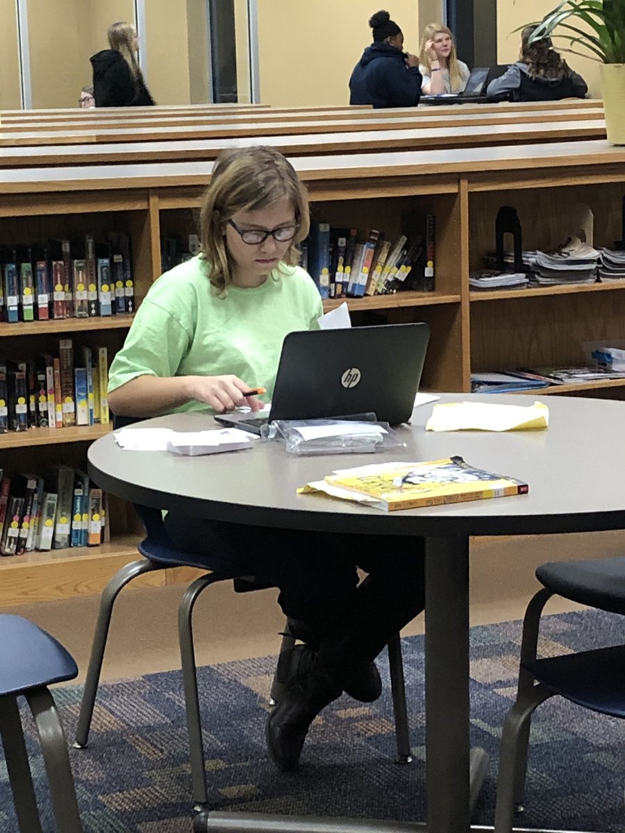SSCBookDiva's tweet photo. IN School libraries build life-long readers and active learners!! More Shenandoah students reading and researching! #LibraryStatehouseDay #INLibrarySnapshotDay #LibrariesTransformIndiana https://t.co/h0H4KdHkLR