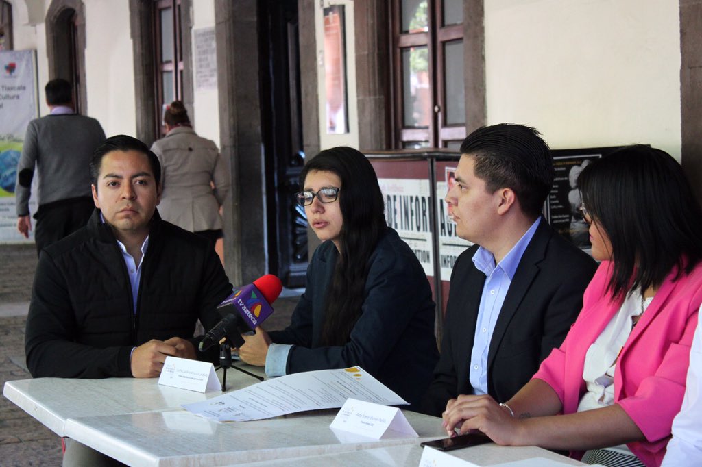 KybernusTlax's tweet photo. 📣 el Colectivo Kybernus Tlaxcala dio a conocer a medios de comunicación la convocatoria para el 𝗣𝗿𝗲𝗺𝗶𝗼 𝗞𝘆𝗯𝗲𝗿𝗻𝘂𝘀 𝗮𝗹 𝗟𝗶𝗱𝗲𝗿𝗮𝘇𝗴𝗼 𝗦𝗼𝗰𝗶𝗮𝗹 2020

🚨 𝗣𝗮𝗿𝘁𝗶𝗰𝗶𝗽𝗮

Consulta las bases de la convocatoria aquí 👇🏻

https://t.co/kCpzilHU3b

#KybernusTLX https://t.co/gb9E7cRjNX