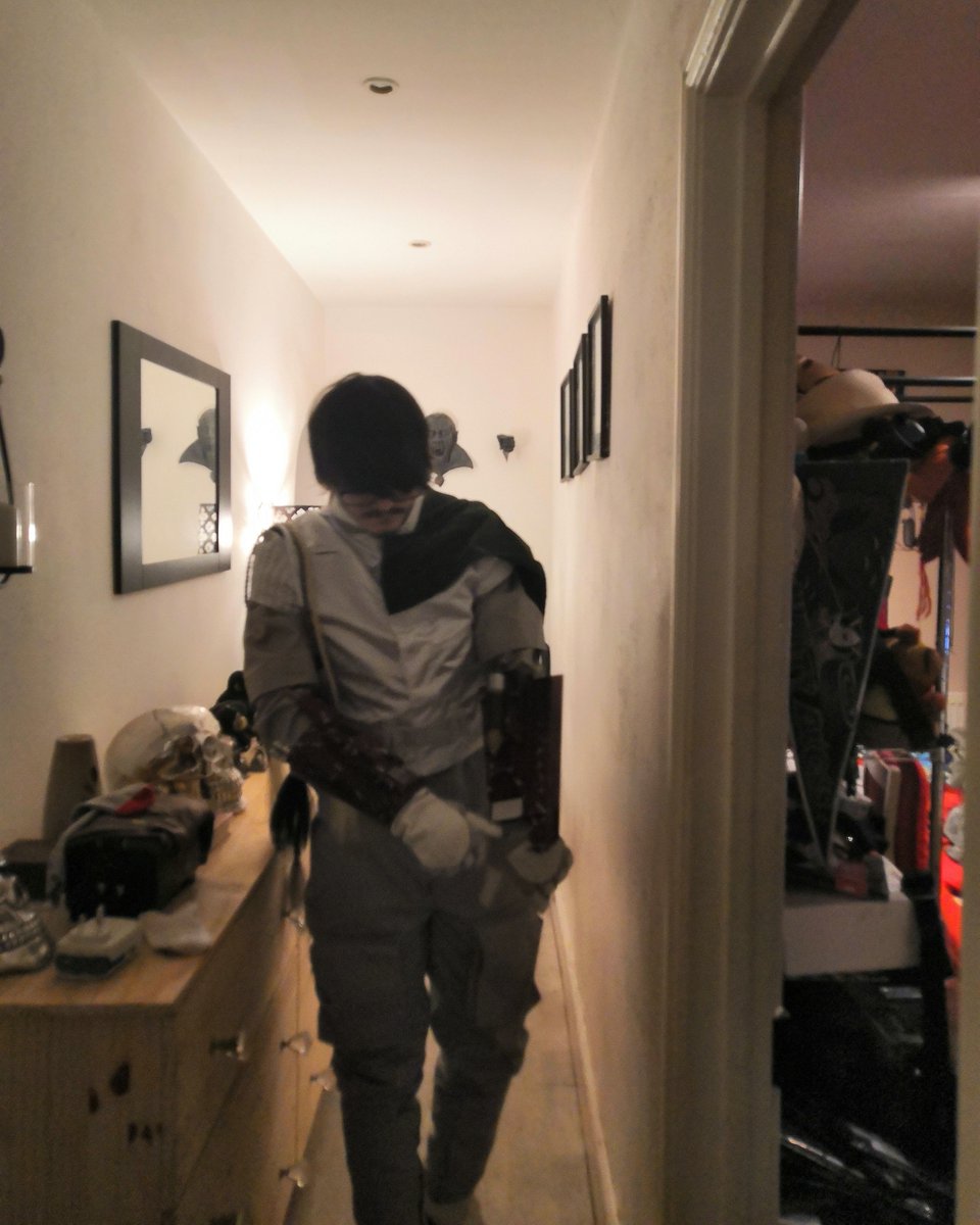 Ghostman_Mortis's tweet photo. More bits and pieces, and whats left to do #starwars #bobafett #mandalorian #mythosaur #thisistheway #cosplayer #cosplay #bountyhunter https://t.co/QDOKl3TNtM