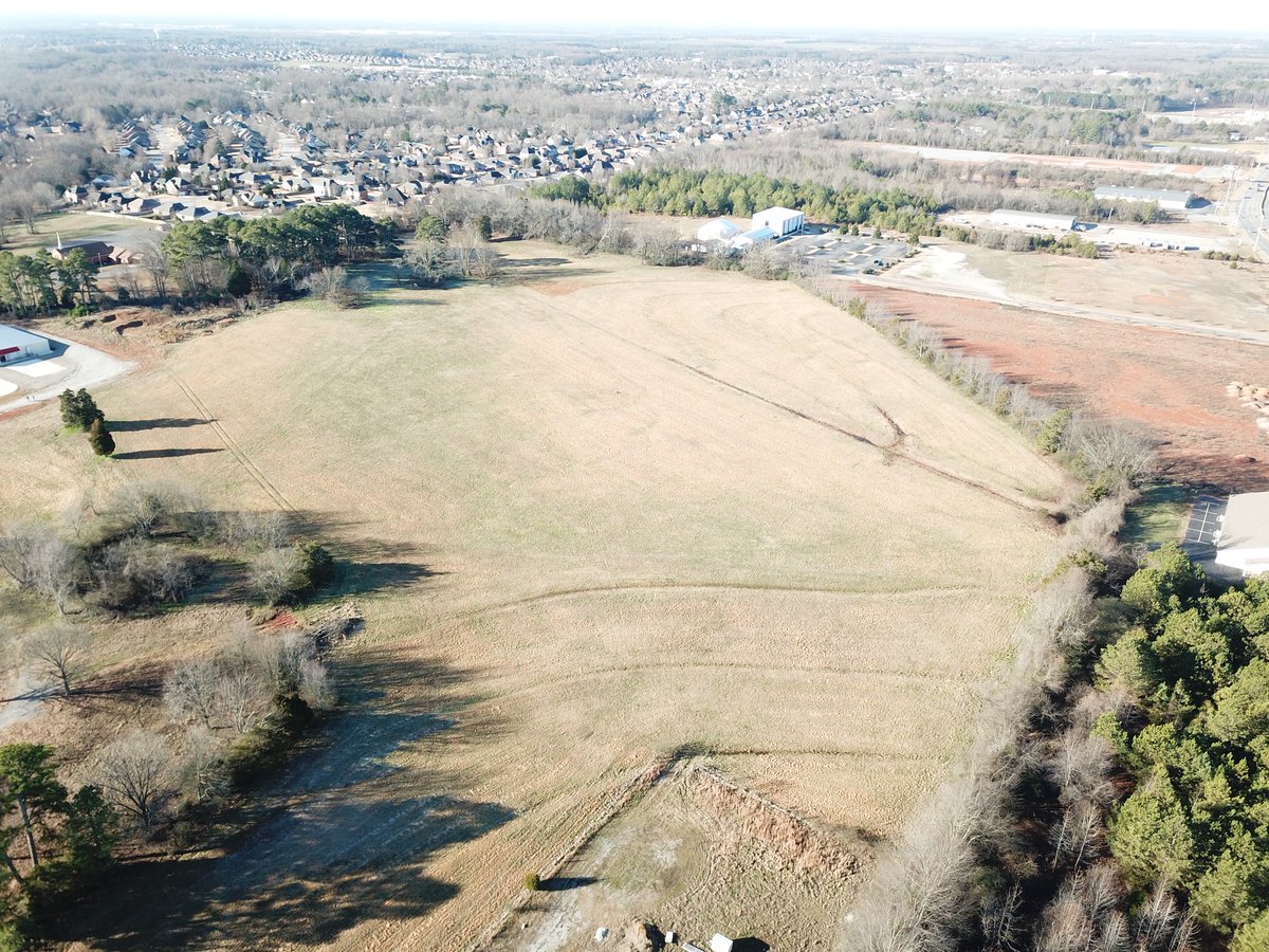 capstonebuild's tweet image. We are pleased to share we've began work on a new development: the Alexandria Apartments in Madison, AL. These multifamily luxury apartments will feature "smart amenities" to bring more technological advancement to the city's ever-increasing population. ow.ly/ccMi50ygMRY