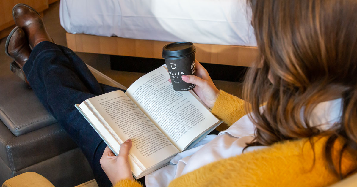 DeltaWinnipeg's tweet photo. There’s nothing like kicking your feet up and relaxing with a good book. #simplemadeperfect https://t.co/h8d4gyiIg0