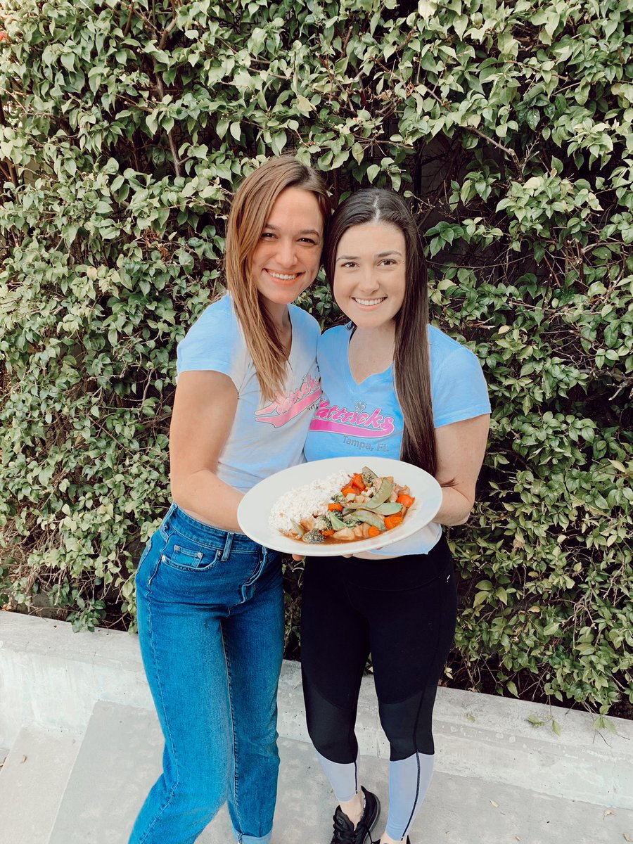 Our Citrus Chicken Stir-Fry never fails to disappoint ☘️ Come join us for Lunch today