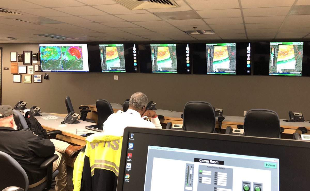 EMAJeffCoAL's tweet photo. Public Safety partners are watching the @NWSBirmingham briefing concerning flooding and severe weather later this week at the Emergency Operations Center. @AlabamaEMA @AlabamaCounties #AAEM #ALNotify #alpolitics https://t.co/hRBUJ9aXZw