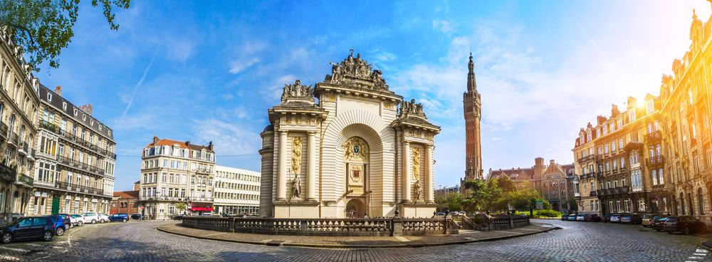 Optissimmo_grp's tweet photo. Faut-il investir à Lille-centre en 2020 ? Si oui, où investir et dans quel type de surface ? Explications et programmes neufs à Lille-centre ! ✅ https://t.co/fwreeapeg5 https://t.co/Hcme89CRhI