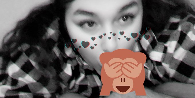 Valentine&rsquo;s Premium Snap Giveaway  Content: &bull;solo &bull;couple &bull;teasers &bull;nudes &bull;messaging  Follow + RT to<a href="/tag/porn"class="tags"><span>#porn</span></a><a href="/tag/premiumsnap"class="tags"><span>#premiumsnap</span></a><a href="/tag/nsfwtwitter"class="tags"><span>#nsfwtwitter</span></a><a href="/tag/sellingcontent"class="tags"><span>#sellingcontent</span></a>