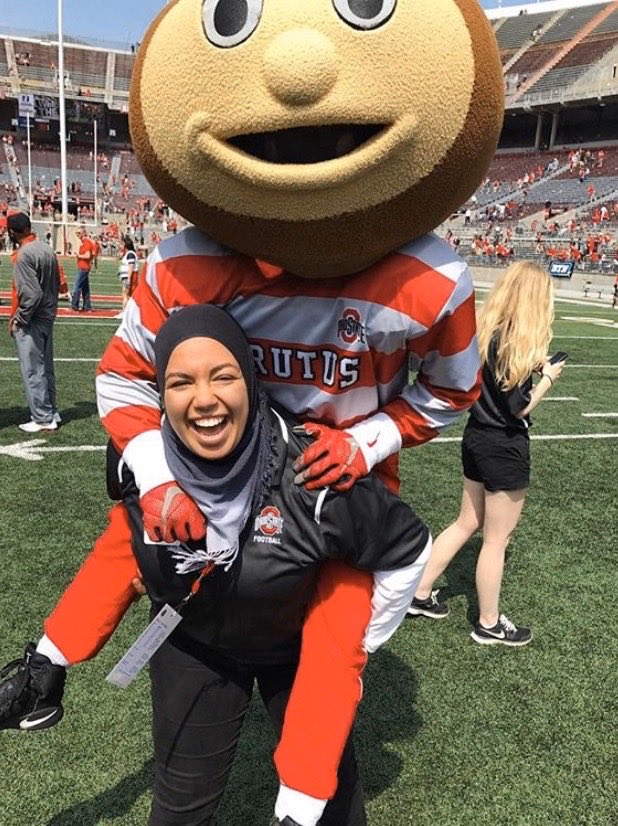 cgsosu's tweet photo. Do you #BuckeyeLove @Brutus_Buckeye as much as our Executive Officers?
If so, retweet AND comment a photo of you and Brutus for a chance to win our next #OSU150 #GradGiveAway prize!
#GoBucks https://t.co/BHDX6ymPiw