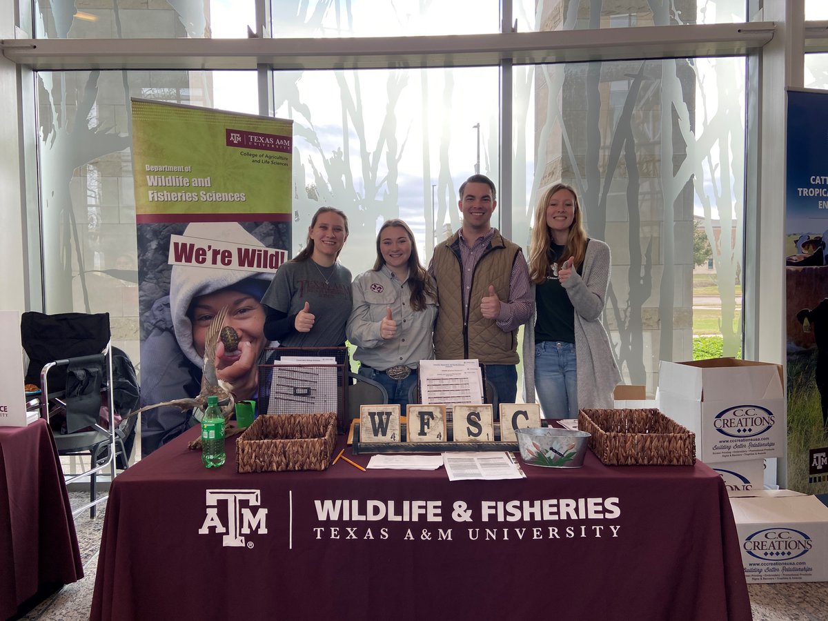wfsctamu's tweet photo. #WFSC Student Ambassadors at this past weekend's Aggieland Saturday! https://t.co/nueTl4AfBx