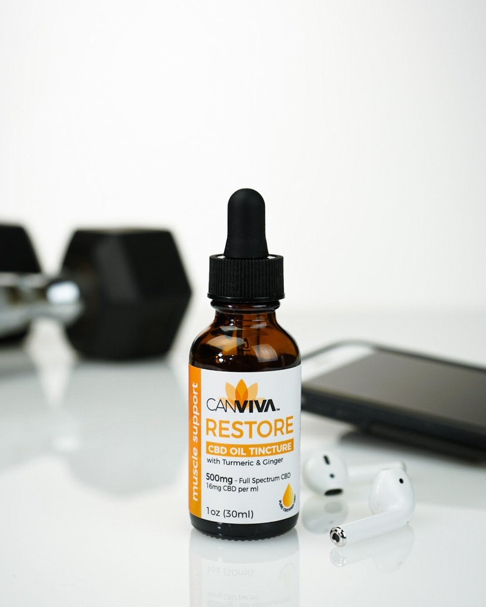 canvivaofficial's tweet photo. Do something today your future self will thank you for. 💪 Try CANVIVA RESTORE after your workout so you can hit the gym again tomorrow!

#CANVIVA #CBD #cbdoil #fullspectrum #minnesotamade #transparentproducts #essentailoils #turmeric #ginger #workout #recovery #motivation https://t.co/j2GSm4QXcM