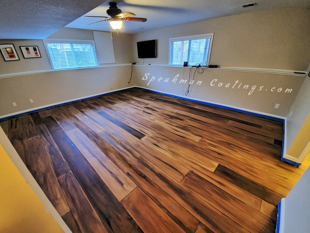 TCProtector's tweet photo. 📸Wide-angle shot - Rustic Concrete Wood project by Lucas Speakman 🙌
#concretewood #decorativeconcrete #homedecor #flooring #concretefloors #concretelife #constructionwork #resincraft https://t.co/pb7EhKnIYt
