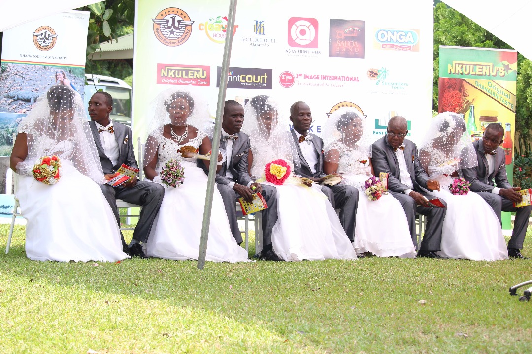 HAPPY989FM's tweet photo. What a joy it is to be united in Holy Matrimony!
Come witness the 14th edition of the Happy FM Valentine Mass Wedding, this Friday at the National Theatre as this year's Registered Couples tie the knot in grand style, Powered by Happy FM.
Entry is FREE!!!
#HappyFmMassWedding https://t.co/uO46QLf7Xh