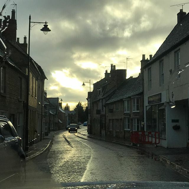 Stamford after the snow storm. So pretty love my little town 😍 #sprigsandstems ift.tt/2UHuwD0