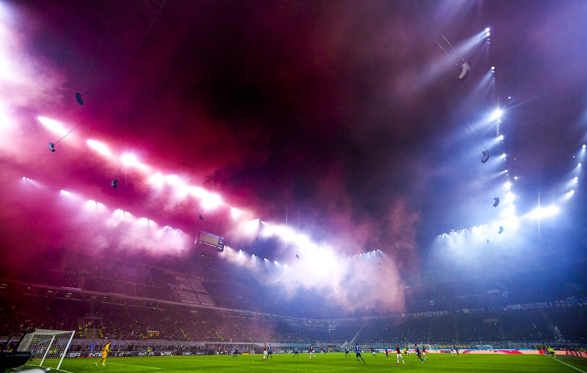 brfootball's tweet photo. #MilanDerby 🔴🔵 https://t.co/qaPmdFXWxj