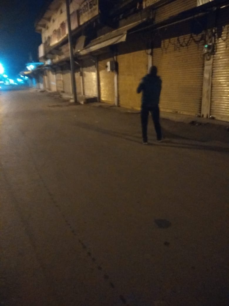 chhindwaranigam's tweet photo. रात्रिकालीन सफाई करते हमारे सफाई मित्र |
हमारा प्रण - छिन्दवाड़ा NO.1
#MyCleanIndia #SwachhBharat #PlasticFreeIndia #SwachhSurvekshan2020 #SS2020 #MakingCitiesPlasticFree #SwachhataHiSewa #SwachhSurvekshan2020Chhindwa https://t.co/I0EnGxKK2J
