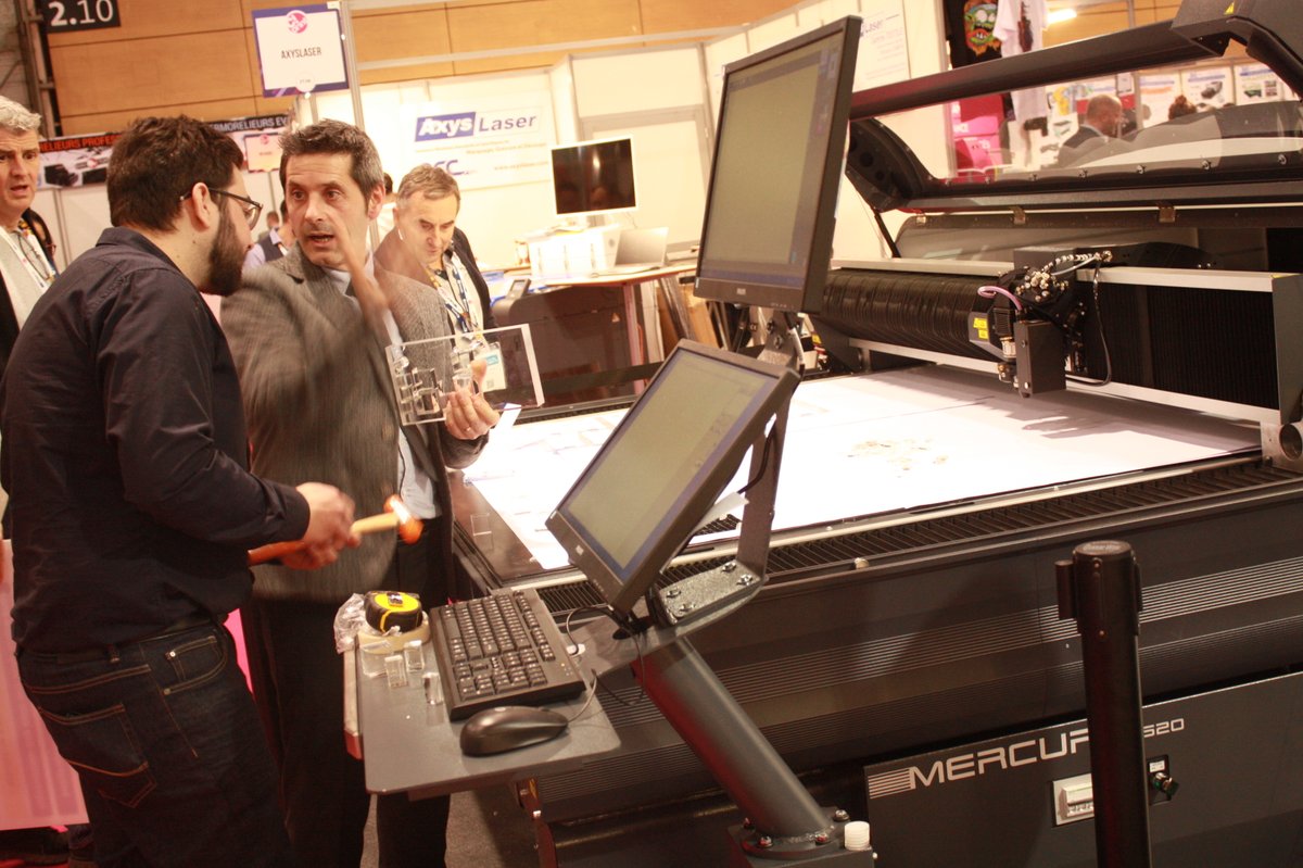 sei_laser_fr's tweet photo. Cprint est derrière nouss mais bientôt, un compte-rendu en vidéo de ce qui s'est passé sur notre stand #cprint2020 #seilaser @Salon_CPrint - De belles rencontres qui révèlent combien nos clients #decoupelaser ont du talent et de la créativité à revendre ! #packaging #print https://t.co/NyiyFCqc8s