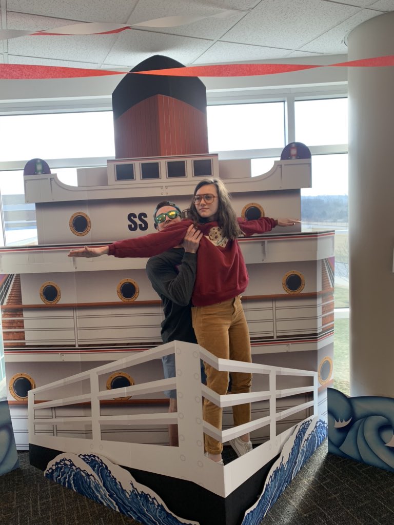 CamDaMan_33's tweet image. My shorts: Lulu                                               My dad: will sue you #collegespringbreak #phscw20