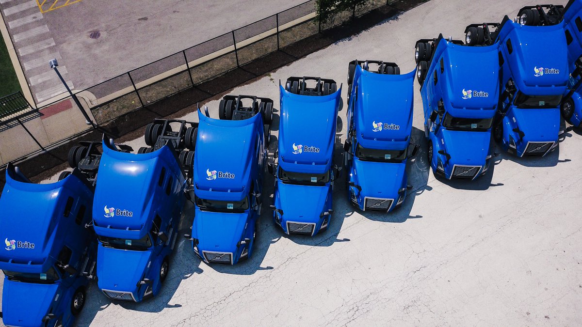 BriteLogistics's tweet photo. "A successful man is one who can lay a firm foundation with the bricks others have thrown at him." β David Brinkley
Let's lay it together! Apply now: https://t.co/jAHbdaBkUH
#BriteMotivation
#TruckDriver #trucking #trucks #TruckDrivers #Truckers #Trucker #TruckerLife https://t.co/JaQymgjRr9