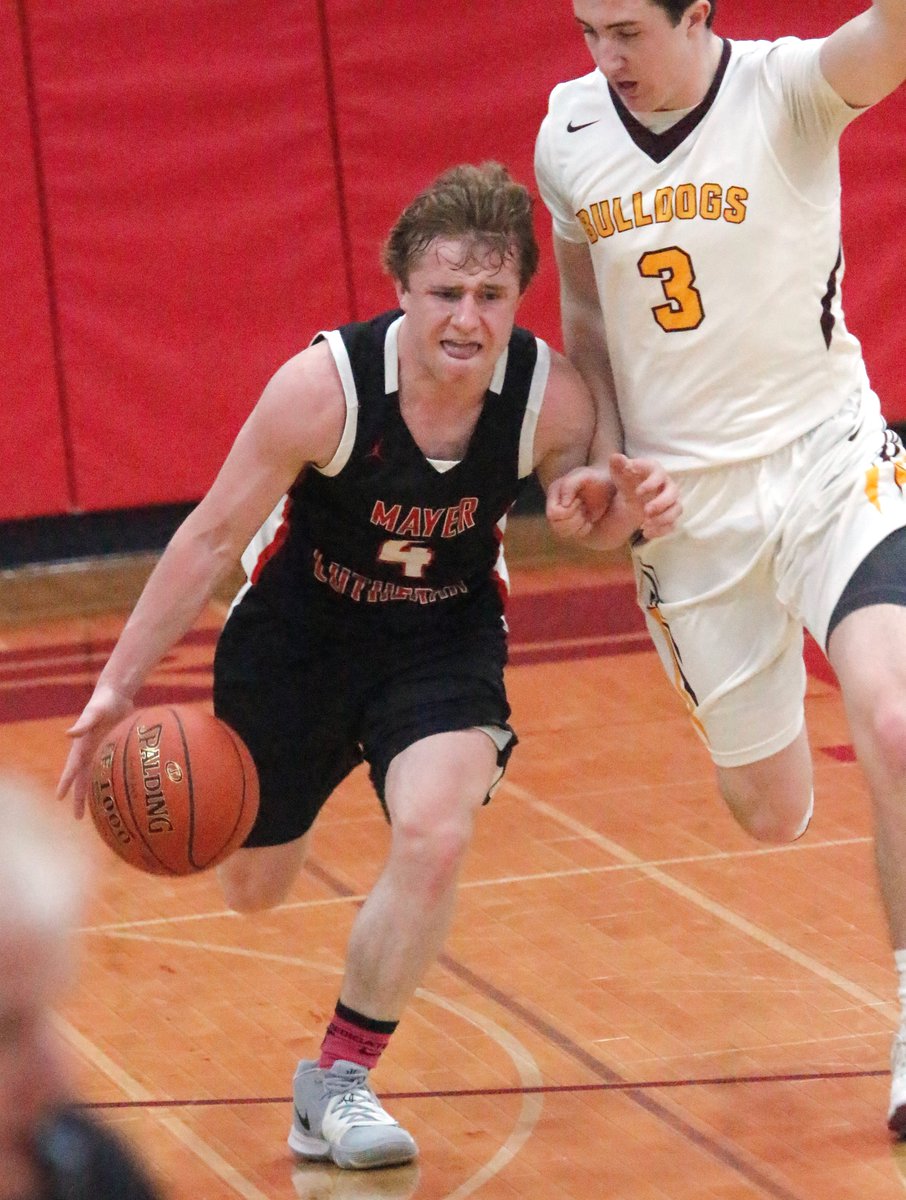 In just his second game back, senior Jacob Pallas has already changed the look of the Mayer Lutheran boys basketball team. #HJSports 

PREP BOYS BASKETBALL: Pallas, Crusaders slow down Bulldogs in big win
hjblogs.com/prep-boys-bask…