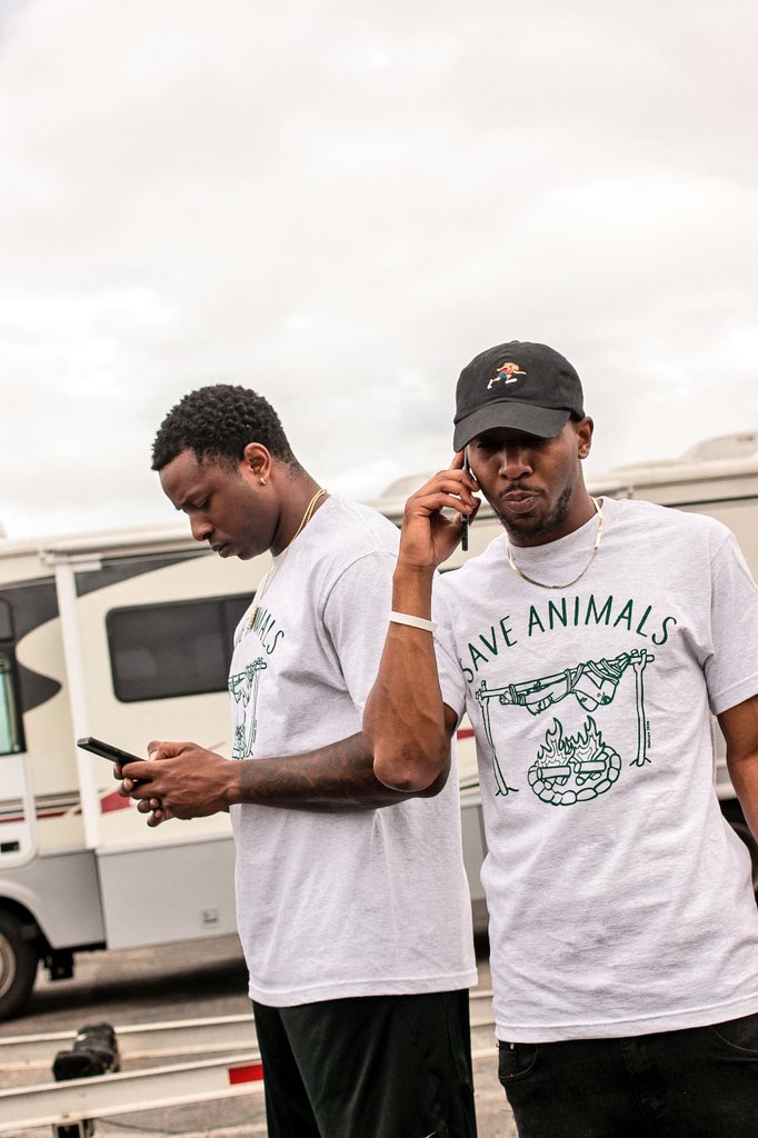 AyyRell_12's tweet photo. Everything Lite...
Shop w/ us π₯ππ
@litehops
@litehops
@litehops
#Tees/ #Hats/ #Windbreakers & Much More Drip OTW for our
#LiteHops Spring 20' Collection
#StayTuned π
Let me know if yall like the pics too btw... https://t.co/0lIIe96cuB