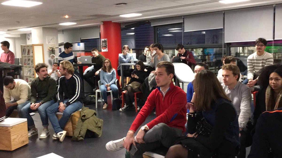 DianeSaint's tweet photo. Pitch  #17 projets  #skemaventures https://t.co/ZGZEfmIu9j