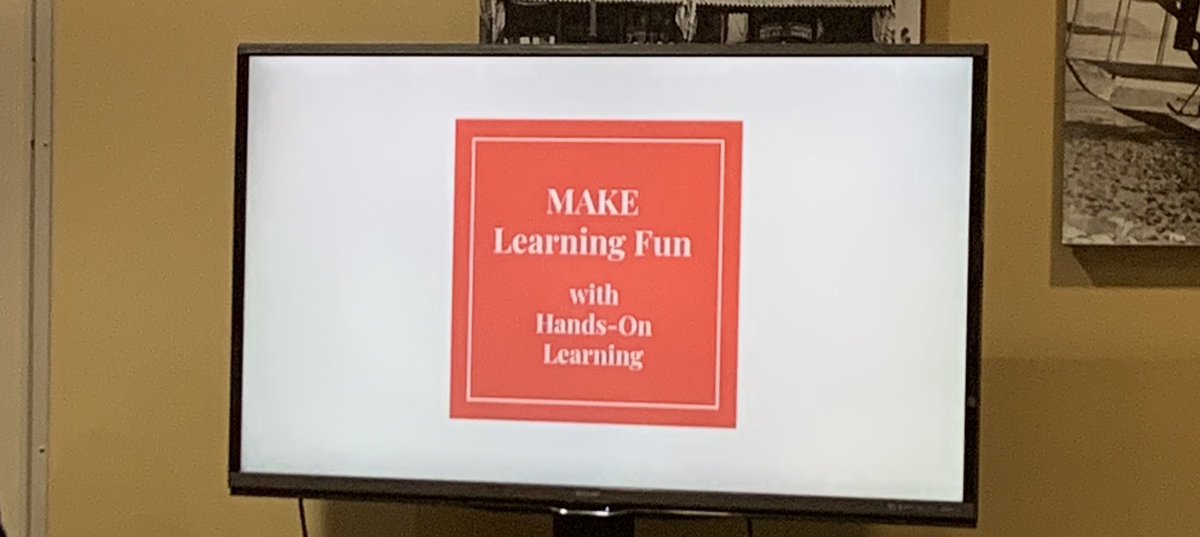 MelDYoung's tweet photo. @ChillicotheR2 students presenting Make Learning Fun! @METCedplus #METC20 #girlsandsteam #hornetsr2 https://t.co/9yeVlUI9BX