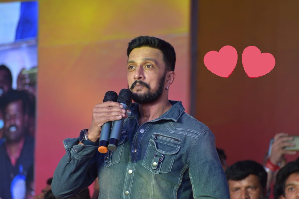SudeepNetwork's tweet photo. 😎         B        O        S         S        😎

#PhantomLook #KicchaA #Phantom
@KicchaSudeep @SudeepNetwork https://t.co/msnuKpPRRw