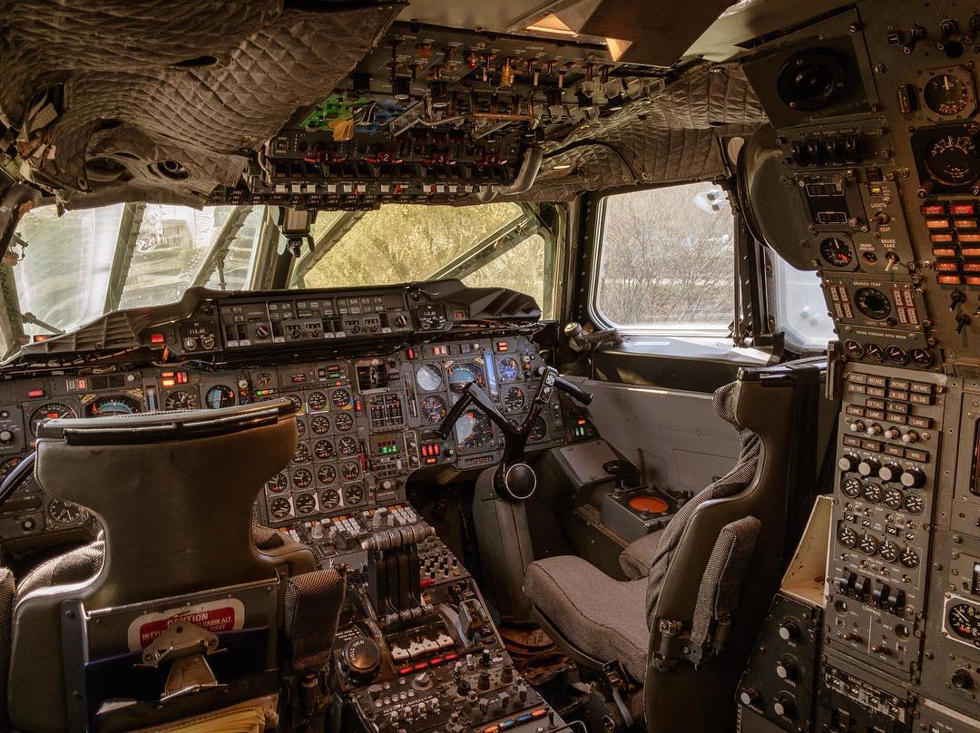 It's #flightdeckmonday and what better way to share a chance to visit our cockpit and find out the more technical aspects of Concorde by joining us on the 18th February for one of our Technical Events! brooklandsmuseum.com/concorde/whats…