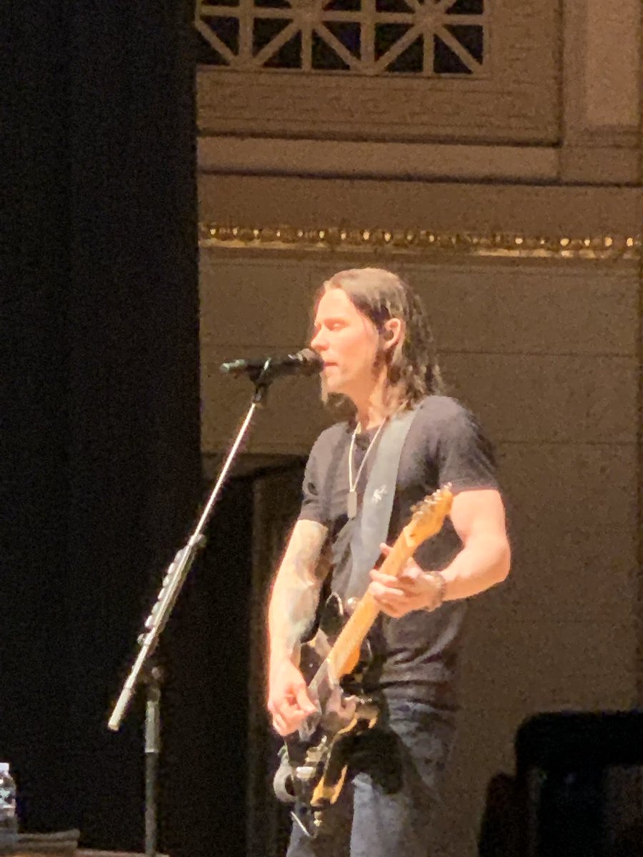 brandon hall tweet media