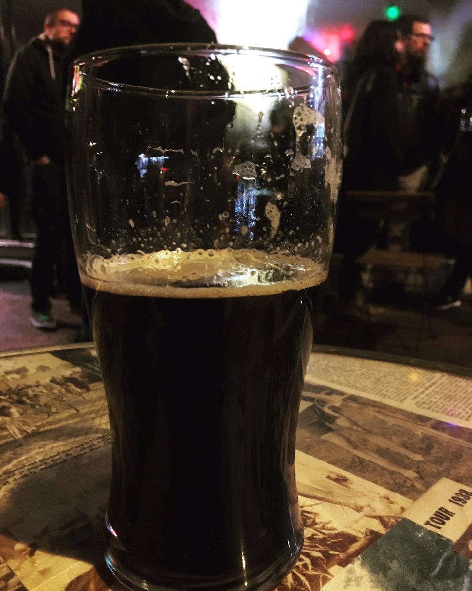 LaGuincheBieres's tweet photo. Une véritable brise irlandaise a soufflé sur #laguinche chaleur d’un véritable Irish Pub... Le groupe Paddy’s Friends à animé la soirée à base de notes celtiques dés plus entraînantes.
#LaGuinche #SortirAChelles #chelles https://t.co/lfZe5BTKs1