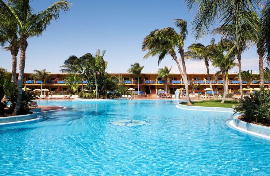 LastMinute_si's tweet photo. [FUERTEVENTURA] ☀️🇪🇸
31.3. | 7 dni | ✈️ iz Münchna
PrimaSol Drago Park 4*, vse vključeno, od 473€
allsun Hotel Esquinzo Beach 4*, vse vključeno, od 496€
Pohiti in rezerviraj 👉 https://t.co/R2kqdT6XK4 https://t.co/LRhcY5v8sa
