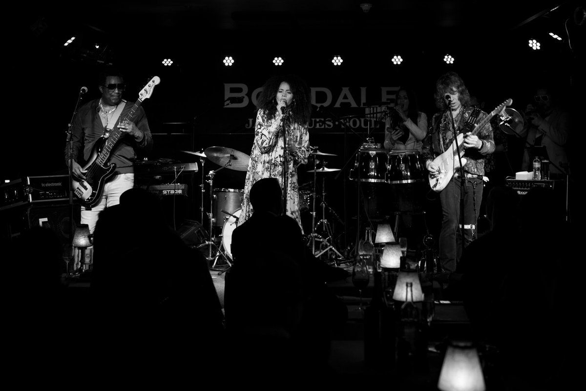 BrandNewHeavies's tweet photo. Wow @Boisdale what a fantastic time Friday night was! π We had such a good time seeing you all, we hope you were entertained! πΊ
π
Our next show is at Paradisco, Amsterdam: https://t.co/srCjfJoWvC
#TheBrandNewHeavies #TheFunkIsBack #TBNH https://t.co/597QaMxnZw