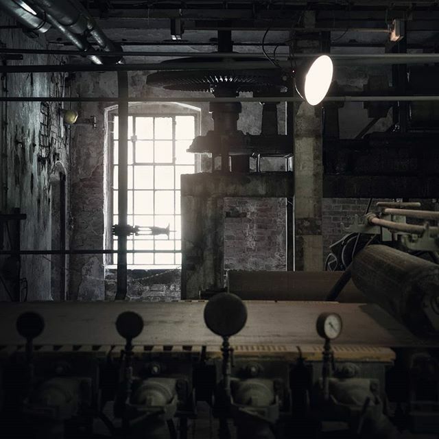 go2know's tweet photo. Die riesige Papiermaschine in der verlassenen Papierfabrik 😍
.
Mit unseren Fototouren kannst du diese wundervolle alte Fabrik völlig frei erkunden und dort in Ruhe fotografieren oder shooten. Tickets gibt's bei:
.
https://t.co/V0yxBwKmgM https://t.co/3xdWBmqRbD https://t.co/iWym2YRAVz