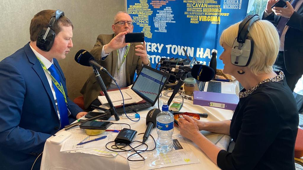 shannonsidenews's tweet photo. Marian Harkin is just over 2,000 votes short of the quota here in #Sligoleitrim She is at 10123, and the quota is 12,137.
#GE2020 #SSGE20 https://t.co/pCmNXNBFlf