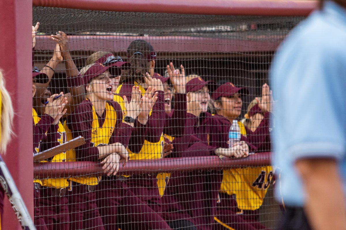 ASUSoftball's tweet photo. Monday morning mood 😁 
#NCAASoftball | #OnTheBoat 🛥 https://t.co/XQIvYvW6d4