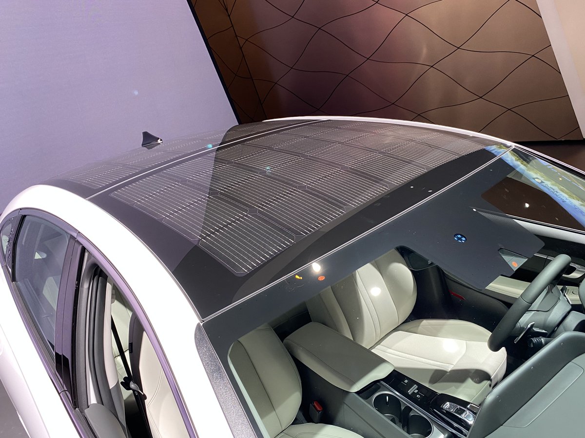 LotProCars's tweet image. Check out the new Hyundai Sonata Hybrid, which offers up to 54 mpg highway. #CAS2020 #Sonata #SonataHybrid #Hyundai