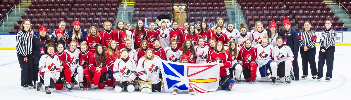HockeyCanada's tweet photo. Yes b'y, this one was all about the girls!
40 players from across Canada came together in St. John's for the #GlobalGirlsGame over the weekend.
One game, friendships and memories that will last a lifetime. #makehockeymore https://t.co/lbZ3kWa6s1